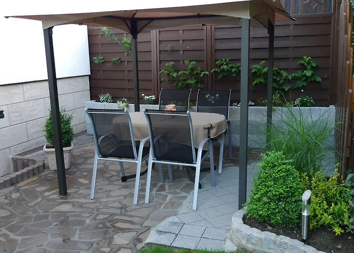公寓 Ferienwohnung-apartment Regnitztal 布滕汉姆